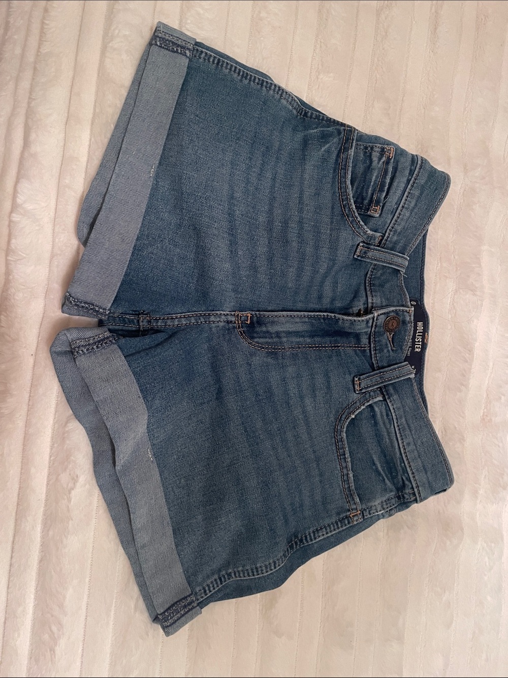 Hollister Classic High-Rise Short - Blue Rolled Cuff Denim Shorts